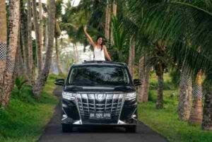 Alphard Facelift Car Rental